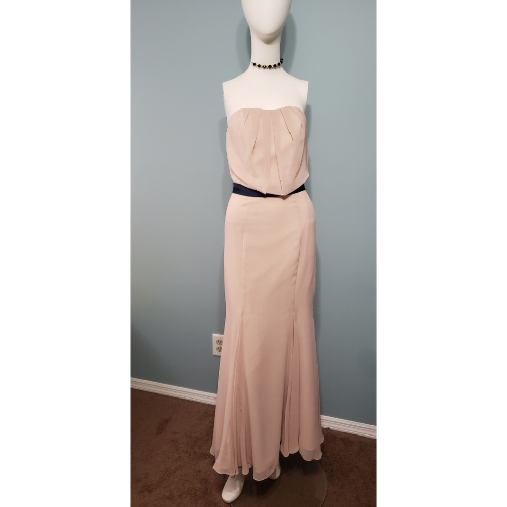 Gorgeous strapless gown